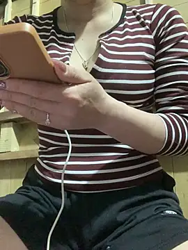 Snapshot of Lala6888 chatting on March 18, 2:42 pm Lala6888 online show from March 18, 2:42 pm