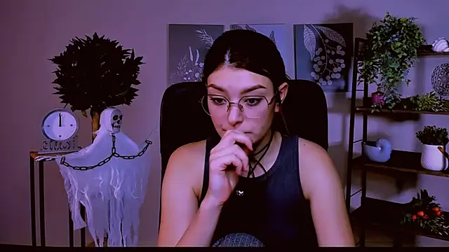 AnaSteisher online show from October 21, 1:34 pm