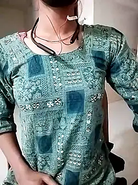 Snapshot of Ratri-Biswas chatting on November 8, 7:23 pm Ratri-Biswas online show from November 8, 7:23 pm