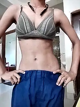 Snapshot of Ratri-Biswas chatting on November 17, 7:47 am Ratri-Biswas online show from November 17, 7:47 am