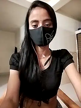 Snapshot of Ratri-Biswas chatting on November 25, 5:18 am Ratri-Biswas online show from November 25, 5:18 am