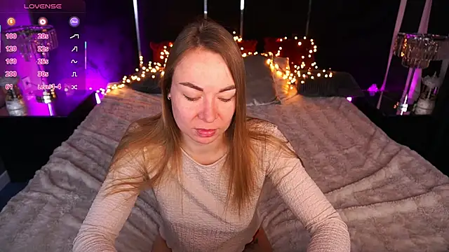 VixenMuse online show from March 11, 9:32 pm