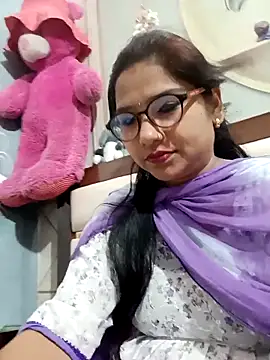 Vanshika1432 online show from October 23, 3:50 am