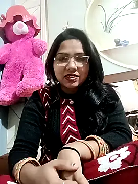 Vanshika1432 online show from January 19, 1:04 pm