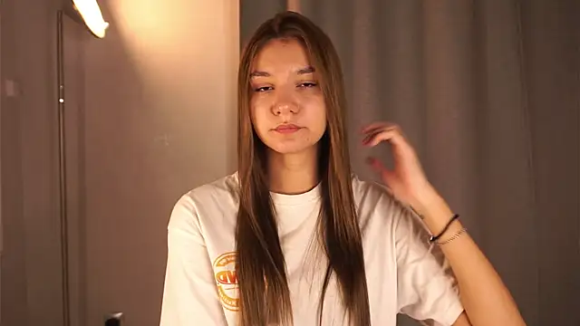 BrynnHolverson online show from October 17, 4:20 pm