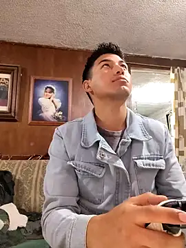 Carlosvelaz561162 online show from November 3, 4:47 am