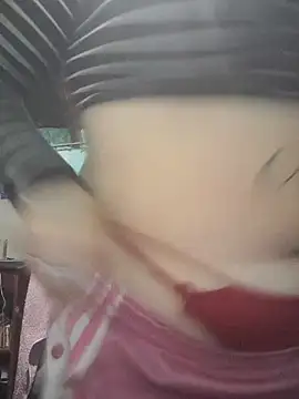 Snapshot of DivingArianism chatting on November 5, 4:56 am DivingArianism online show from November 5, 4:56 am