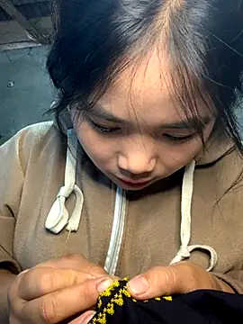 Embe-xinh18 online show from November 3, 1:19 am