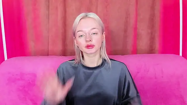 AlessaKiss online show from May 7, 1:33 am