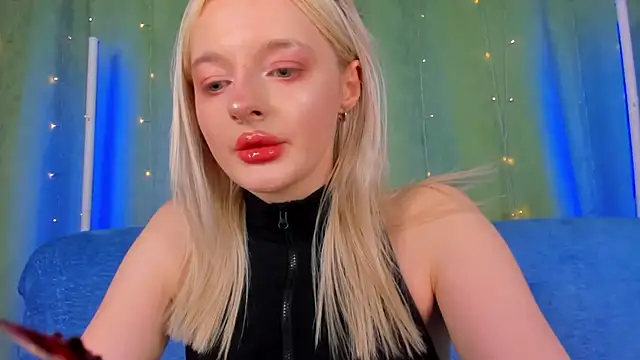 AlessaKiss online show from June 3, 9:01 am