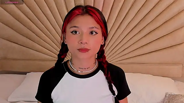 Emma duff online show from December 2, 11:48 am