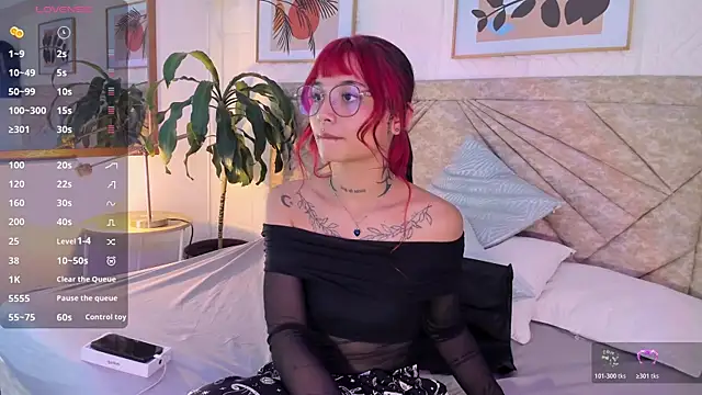 Emma duff online show from May 6, 7:41 pm