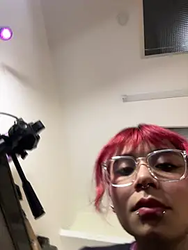 Emma duff online show from June 18, 11:58 am
