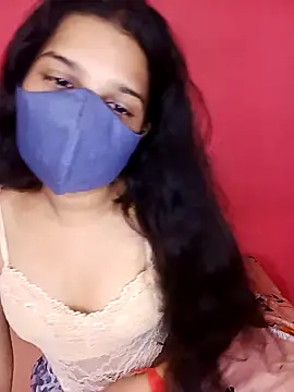 Snapshot of Lovely_Queennn chatting on October 17, 7:44 am Lovely Queennn online show from October 17, 7:44 am
