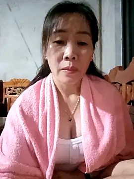 tabby-cat11 online show from December 4, 2:04 pm