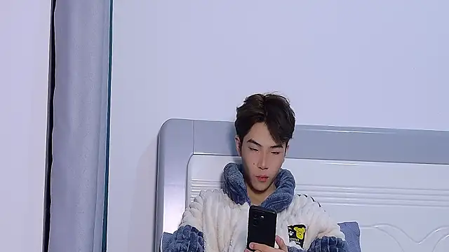 Snapshot of Stuffy-111 chatting on November 2, 10:28 am Stuffy-111 online show from November 2, 10:28 am