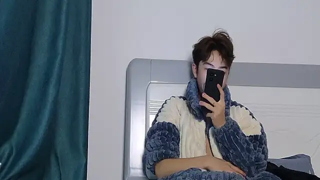 Snapshot of Stuffy-111 chatting on November 10, 7:46 pm Stuffy-111 online show from November 10, 7:46 pm