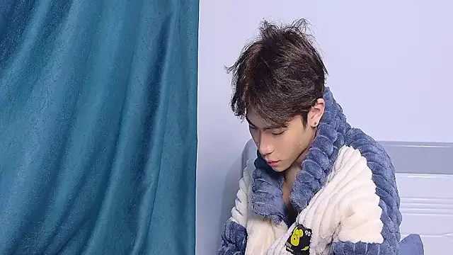 Snapshot of Stuffy-111 chatting on November 17, 5:30 pm Stuffy-111 online show from November 17, 5:30 pm