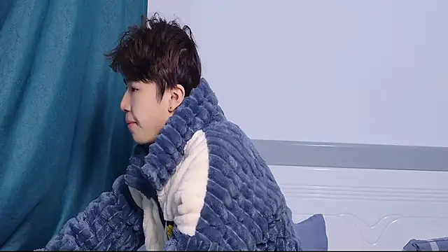 Snapshot of Stuffy-111 chatting on November 24, 10:59 am Stuffy-111 online show from November 24, 10:59 am