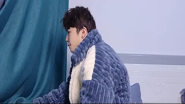 Snapshot of Stuffy-111 chatting on November 25, 11:21 am Stuffy-111 online show from November 25, 11:21 am