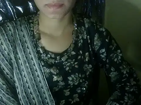 Snapshot of Shezi_N chatting on November 12, 1:00 pm Shezi N online show from November 12, 1:00 pm