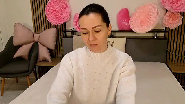 Snapshot of DitaNoir chatting on February 20, 7:10 am DitaNoir online show from February 20, 7:10 am