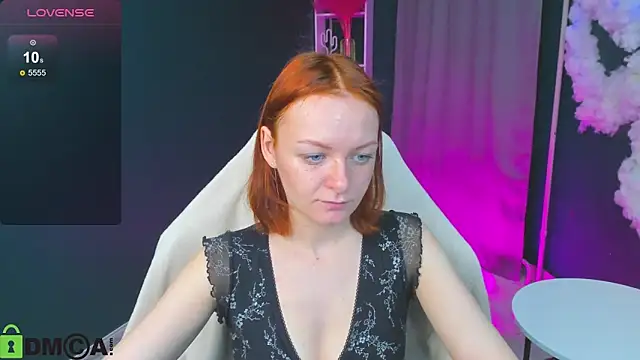 Snapshot of cherry_fever chatting on October 17, 2:59 am cherry fever online show from October 17, 2:59 am