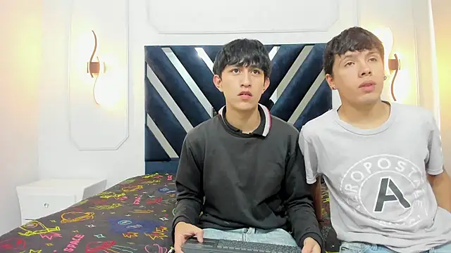 hoot booys  online show from November 20, 7:57 pm