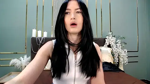 Snapshot of JaneWalch chatting on February 13, 10:55 am JaneWalch online show from February 13, 10:55 am