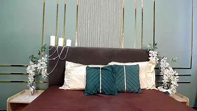 Snapshot of JaneWalch chatting on February 17, 10:23 am JaneWalch online show from February 17, 10:23 am