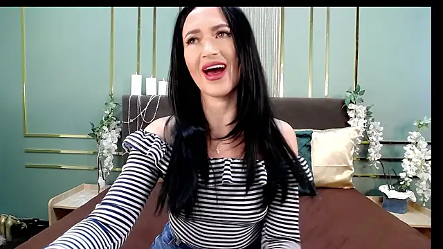 Snapshot of JaneWalch chatting on March 5, 11:06 am JaneWalch online show from March 5, 11:06 am