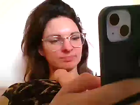 Snapshot of kinkysarahx chatting on November 12, 11:54 am kinkysarahx online show from November 12, 11:54 am