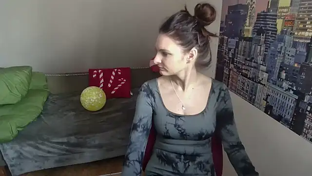 kinkysarahx online show from January 18, 12:20 pm