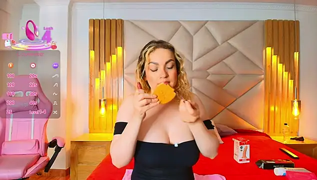 Snapshot of gya_stevenss chatting on December 2, 7:31 pm gya stevenss online show from December 2, 7:31 pm