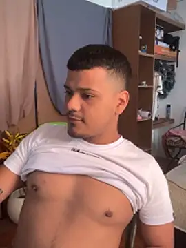 Snapshot of Hizli__ chatting on December 4, 9:34 pm Hizli online show from December 4, 9:34 pm