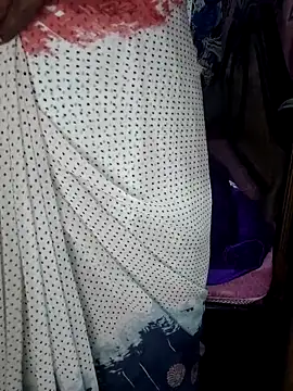 Snapshot of sarika-telugu chatting on March 17, 4:28 am sarika-telugu online show from March 17, 4:28 am