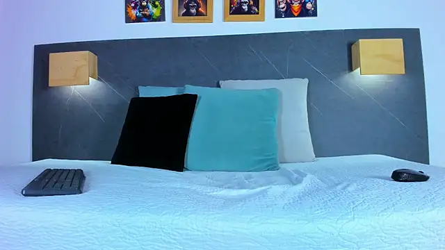 iamdoll online show from February 19, 8:27 pm