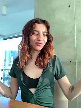 Snapshot of MiaaCute- chatting on March 20, 10:47 pm MiaaCute- online show from March 20, 10:47 pm