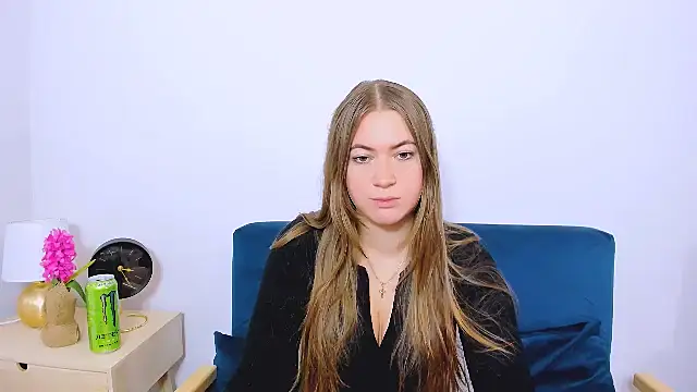 LeaNaughty online show from November 13, 3:55 pm