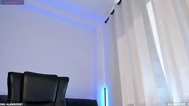 Snapshot of AlanRose01 chatting on November 5, 1:00 pm AlanRose01 online show from November 5, 1:00 pm