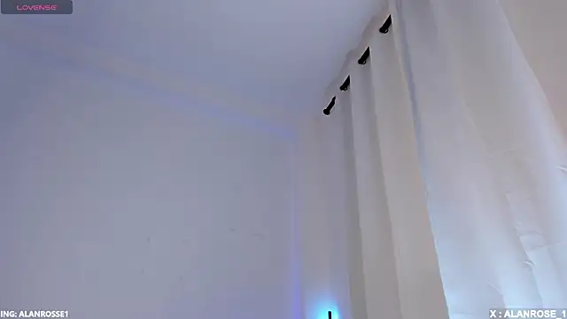 Snapshot of AlanRose01 chatting on November 6, 1:23 pm AlanRose01 online show from November 6, 1:23 pm