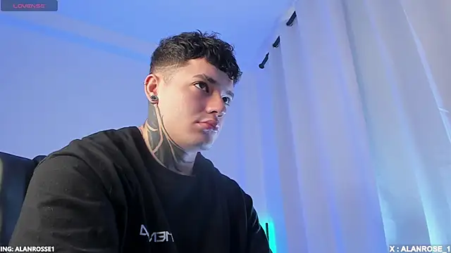 Snapshot of AlanRose01 chatting on November 26, 2:29 pm AlanRose01 online show from November 26, 2:29 pm