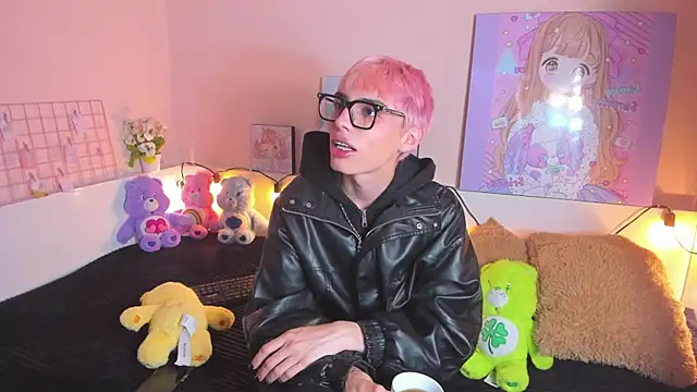 Snapshot of Strawberry_Kitty_ chatting on November 5, 1:44 pm Strawberry Kitty online show from November 5, 1:44 pm