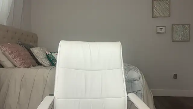 Amberjayxox0 online show from December 3, 11:25 pm