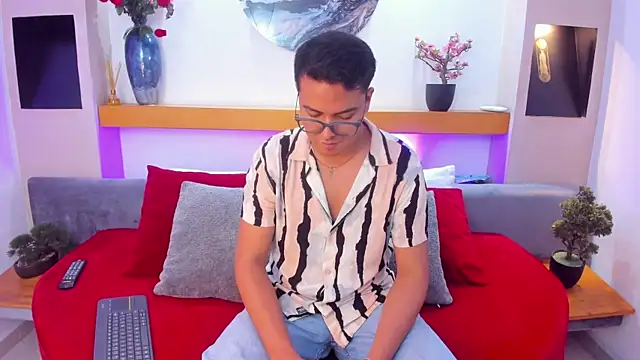 JohnBelRose online show from January 8, 7:27 pm