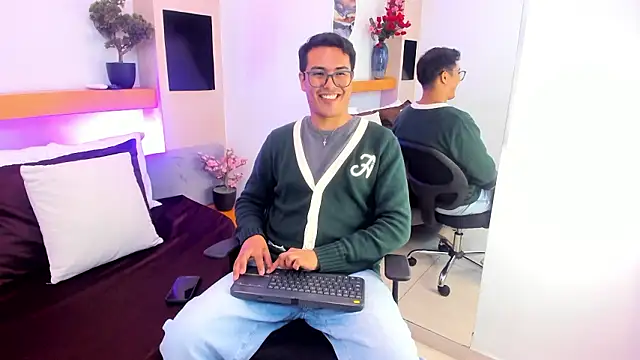 JohnBelRose online show from February 2, 6:06 pm