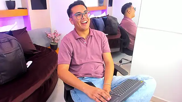 JohnBelRose online show from February 10, 12:48 am