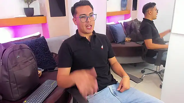 JohnBelRose online show from February 11, 12:04 am