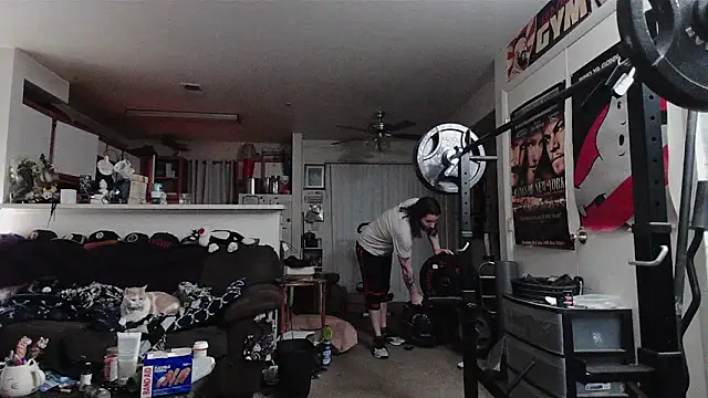 biggerisbetter12 online show from February 2, 7:51 am