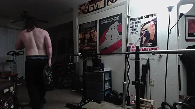 biggerisbetter12 online show from May 15, 11:34 pm